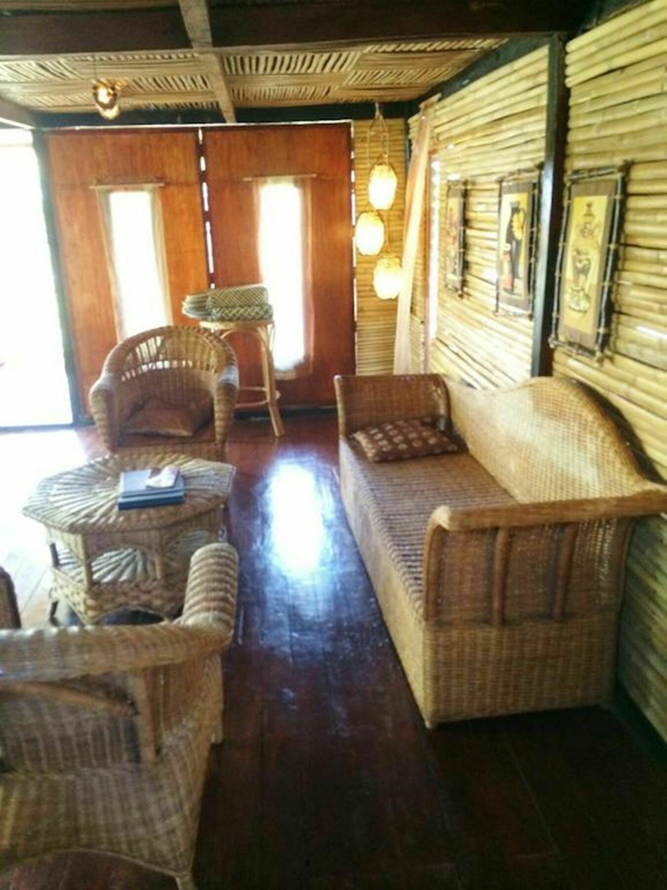 The Village House Puerto Princesa Екстериор снимка